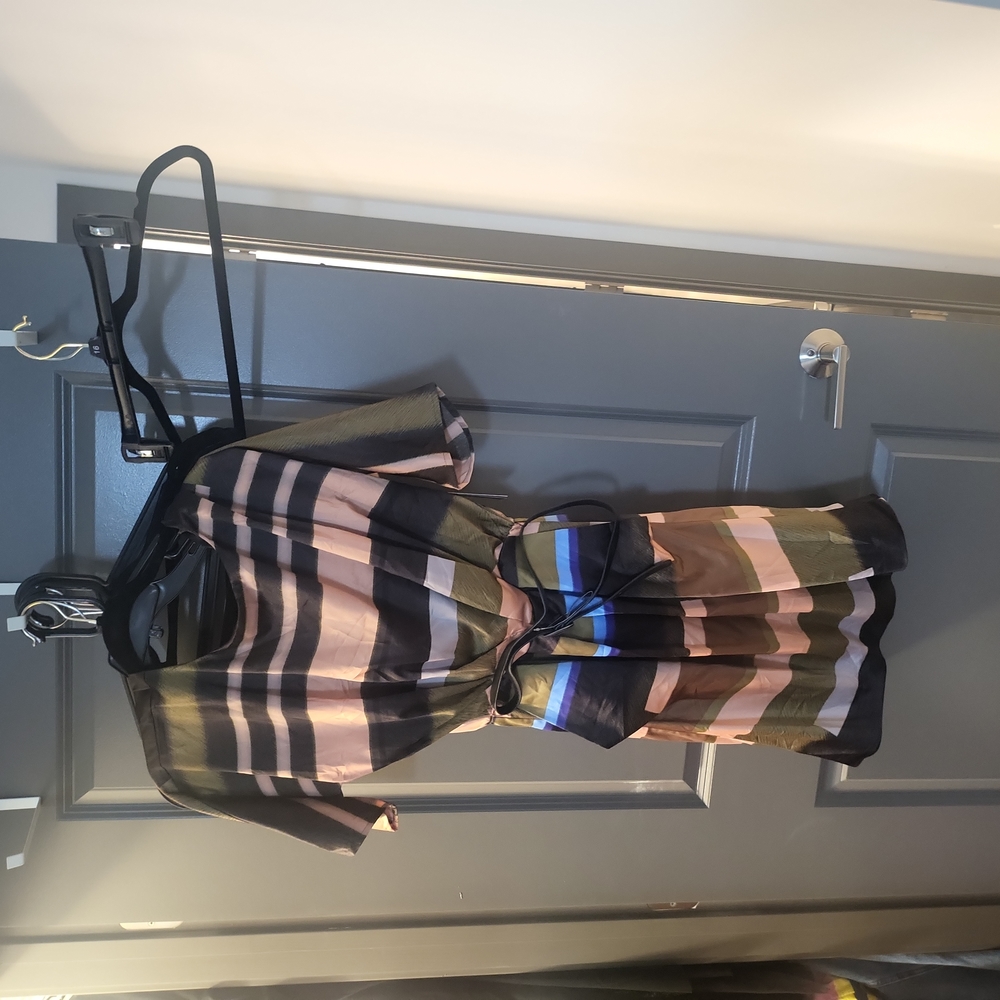 Beautiful multi color Vince Camuto Satin dress